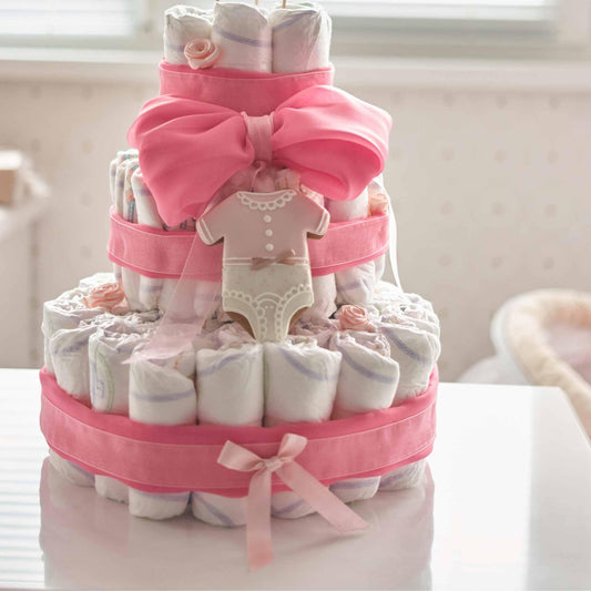 Windeltorte vor oder nach der Geburt schenken