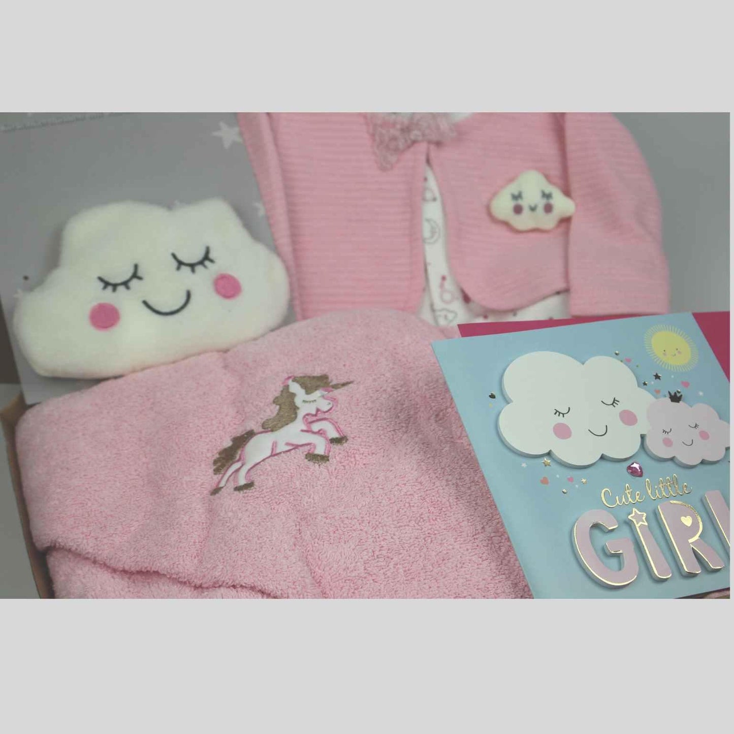 Baby_geschenk_zur_Geburt_Maedchen_Rosa_Babygeschenk